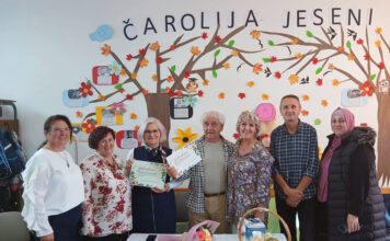 Pjesnici Razija Buharalija i Muhidin Šarić u čaroliji druženja sa osnovcima u Fojnici